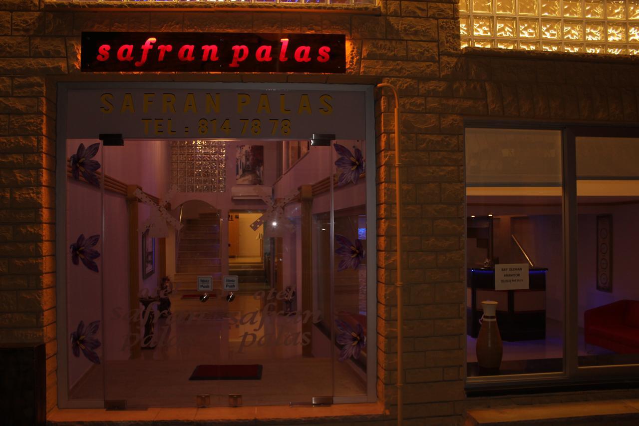 Safran Palas Yenifoca Exteriör bild